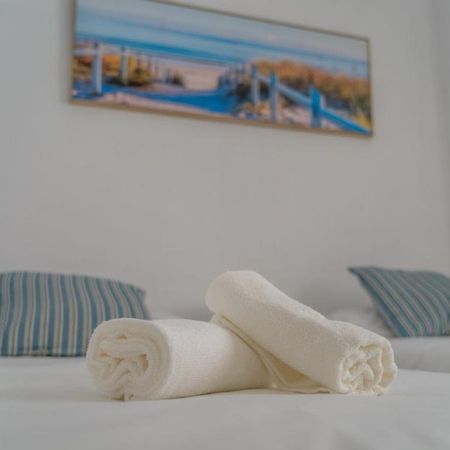 Calabahia Beach Cala Del Moral Rincon de la Victoria Ngoại thất bức ảnh