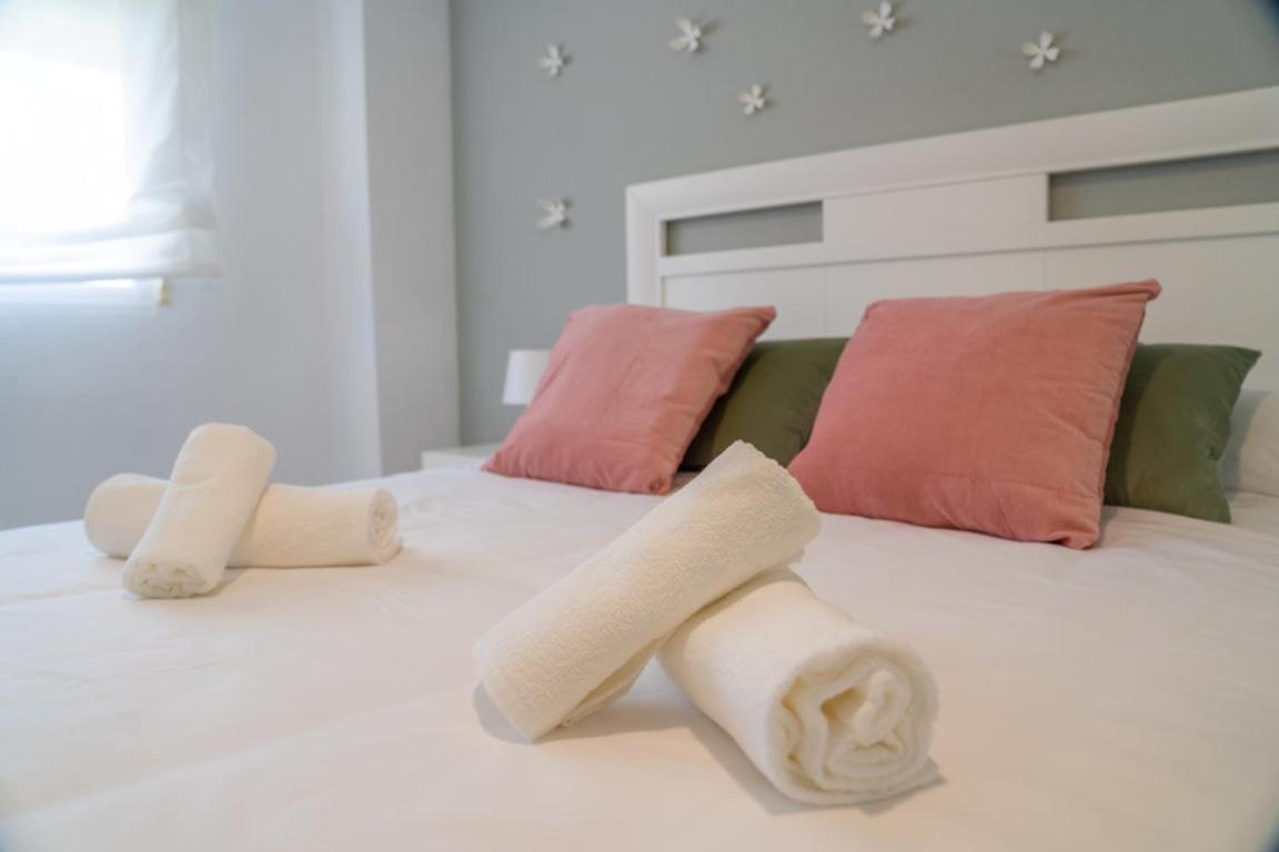 Calabahia Beach Cala Del Moral Rincon de la Victoria Ngoại thất bức ảnh