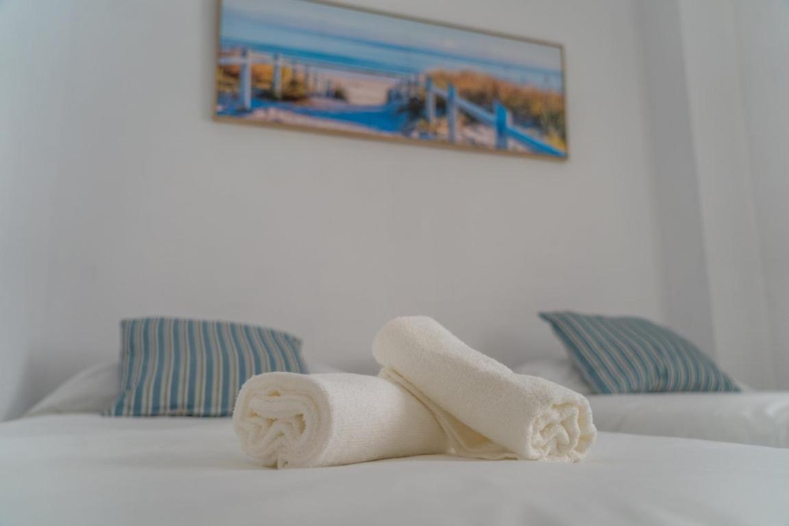 Calabahia Beach Cala Del Moral Rincon de la Victoria Ngoại thất bức ảnh