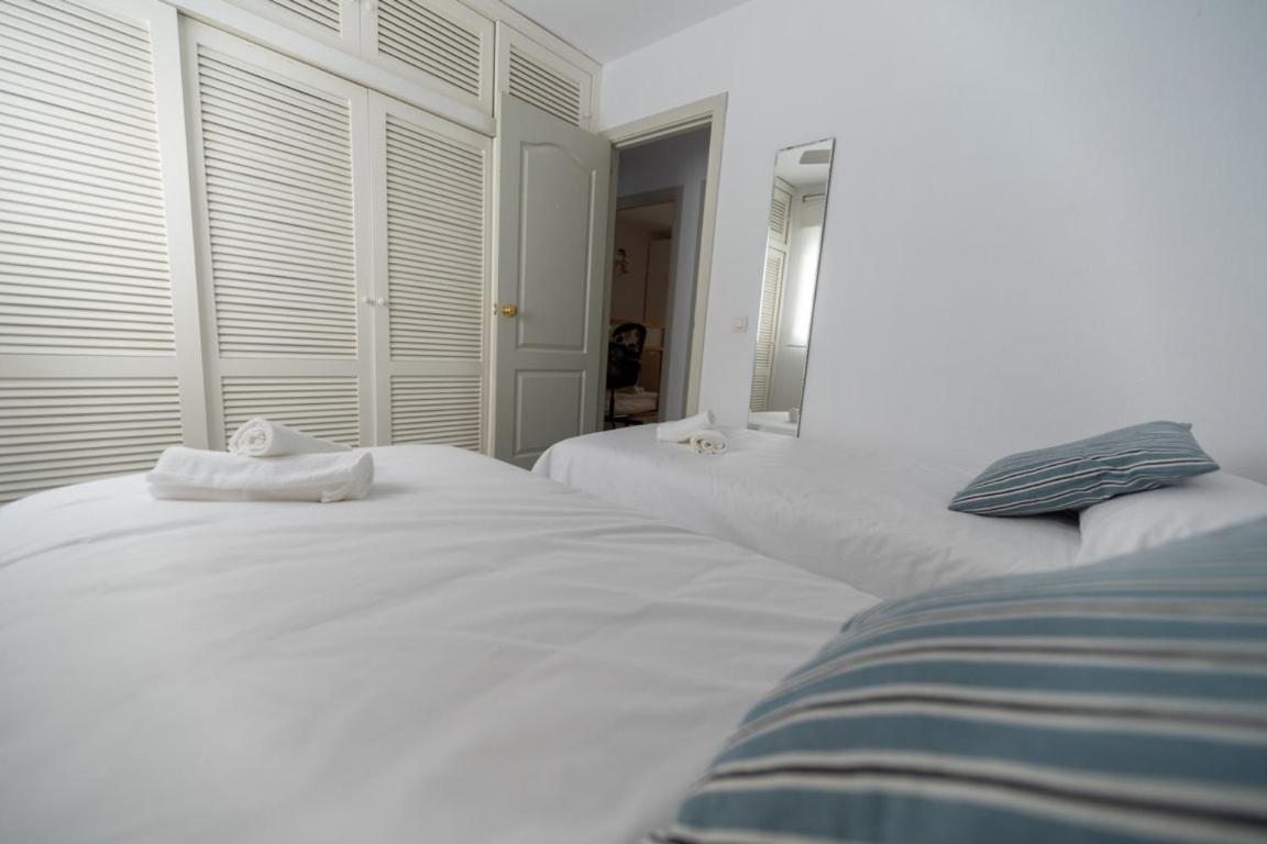 Calabahia Beach Cala Del Moral Rincon de la Victoria Ngoại thất bức ảnh