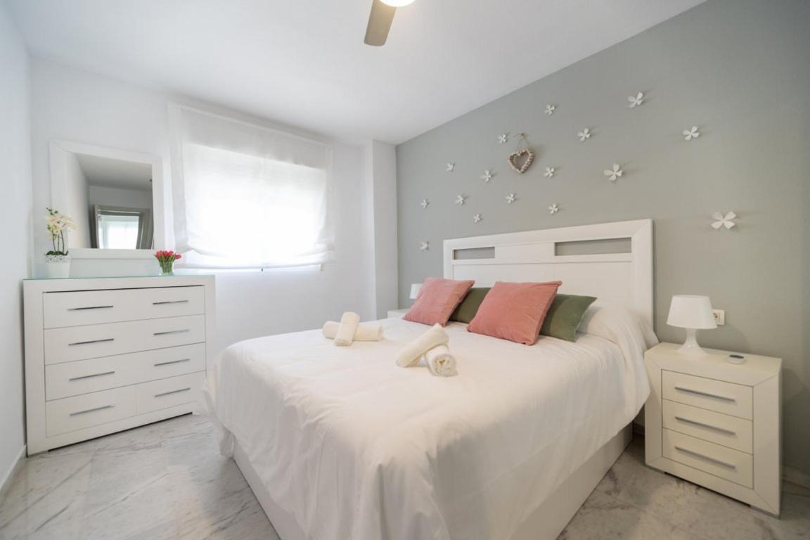 Calabahia Beach Cala Del Moral Rincon de la Victoria Ngoại thất bức ảnh